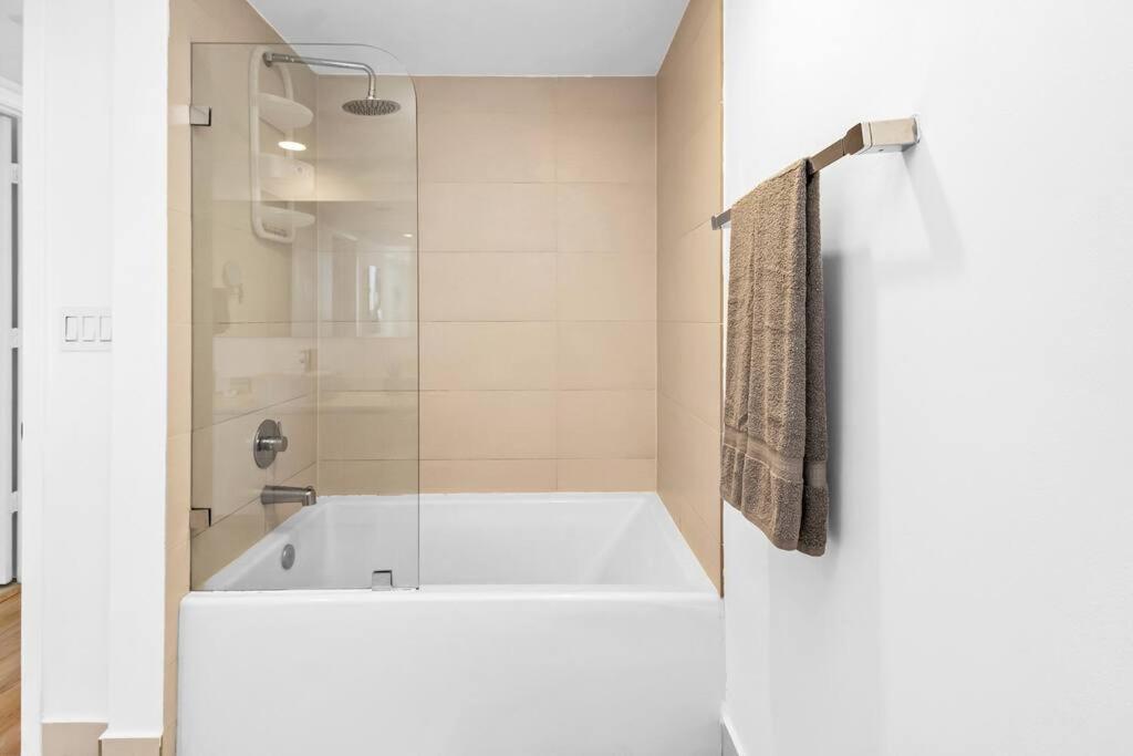 Ocean View 2Br 2Bth Hallandale Beach Miami Ft Lauderdale Buitenkant foto