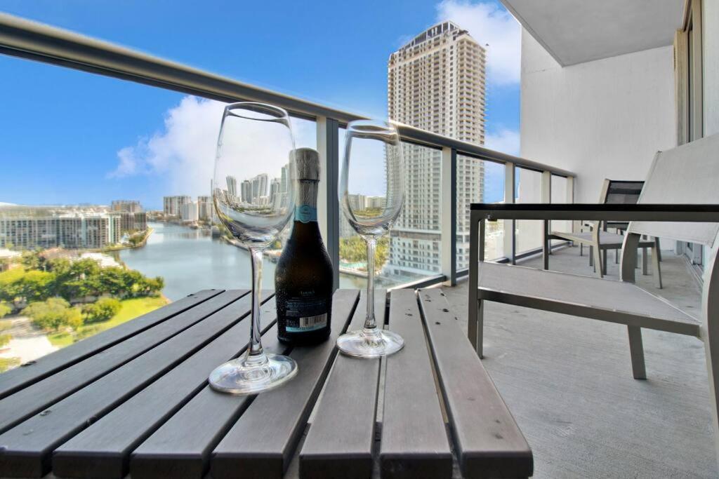 Ocean View 2Br 2Bth Hallandale Beach Miami Ft Lauderdale Buitenkant foto