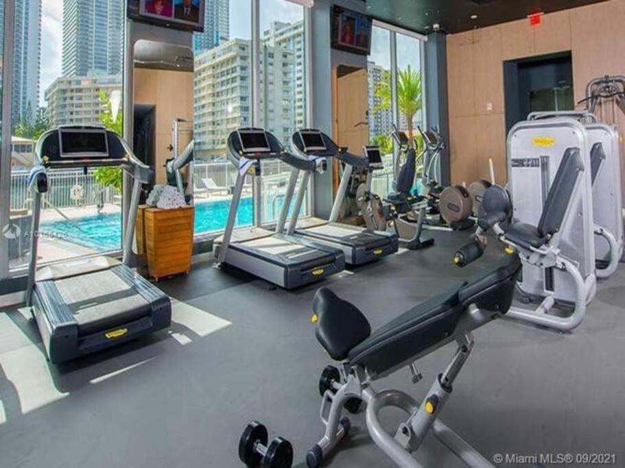 Ocean View 2Br 2Bth Hallandale Beach Miami Ft Lauderdale Buitenkant foto