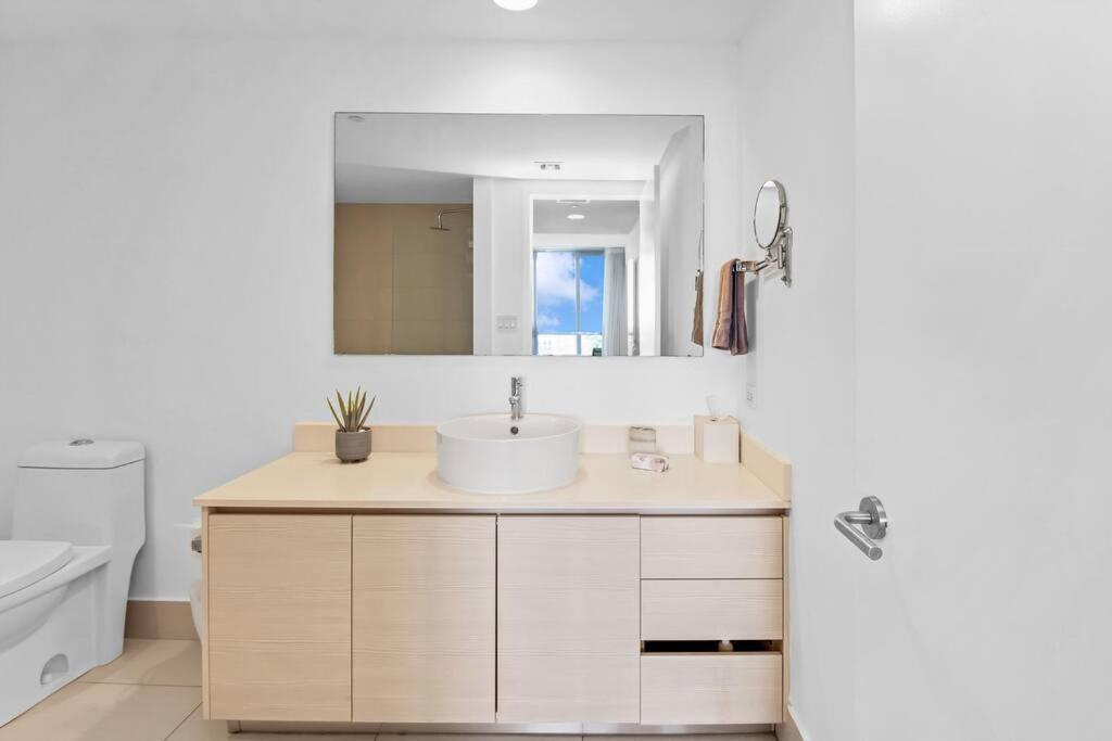 Ocean View 2Br 2Bth Hallandale Beach Miami Ft Lauderdale Buitenkant foto